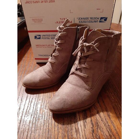 Size 7.5 Franco Sarto Tan Marissa Front Lace Size Zip Booties Ankle Boots Shoes - Picture 1 of 11